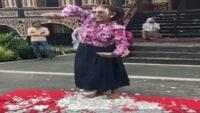 Viral, Susi Pudjiastuti Coba Tari Piring di Padang Panjang