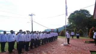 Alumni Poltekip Melaksanakan Apel Pagi Bersama Pegawai Bapas Kelas II Nusakambangan