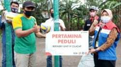 Peralatan Olahraga Diberikan Pertamina Cilacap untuk Warga Sekitar Donan