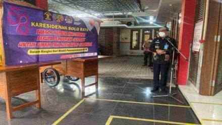 Kakanwil Kemenkumham Jateng Serahkan Bantuan Modal Kerja