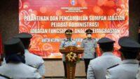 Kakanwil Lantik dan Ambil Sumpah 28 Pejabat Administrasi & 1 Pejabat Fungsional