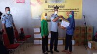 Kalapas Kelas IIA Karanganyar serahkan Bantuan Sosial