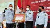 Kanwil Kemenkumham Jawa Tengah Raih Penghargaan Terbaik IKPA