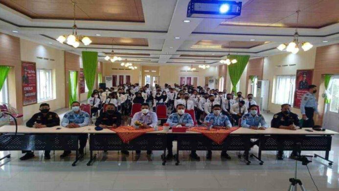 kepala urusan umum lapas kelas iib cilacap hadiri pembukaan latihan dasar cpns alumni poltekip 52