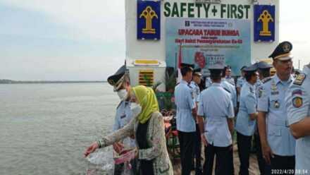 Lapas HR Karanganyar Nusakambangan ikuti Acara Tabur Bunga
