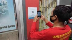 LAPAS PASIR PUTIH SEDIAKAN QR CODE PEDULI LINDUNGI