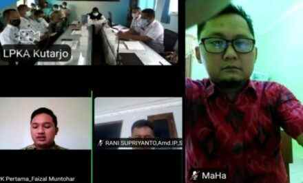 Manfaatkan Teknologi di Tengah Pandemi, Bapas NK Mengikuti Sidang TPP LPKA Kutoarjo