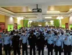 Pengenalan dan Pembekalan Alumni Poltekip 52