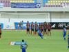 tangkapan layar dari vidio Pemain PSCS Cilacap berhasil cetak gol melalui free kick